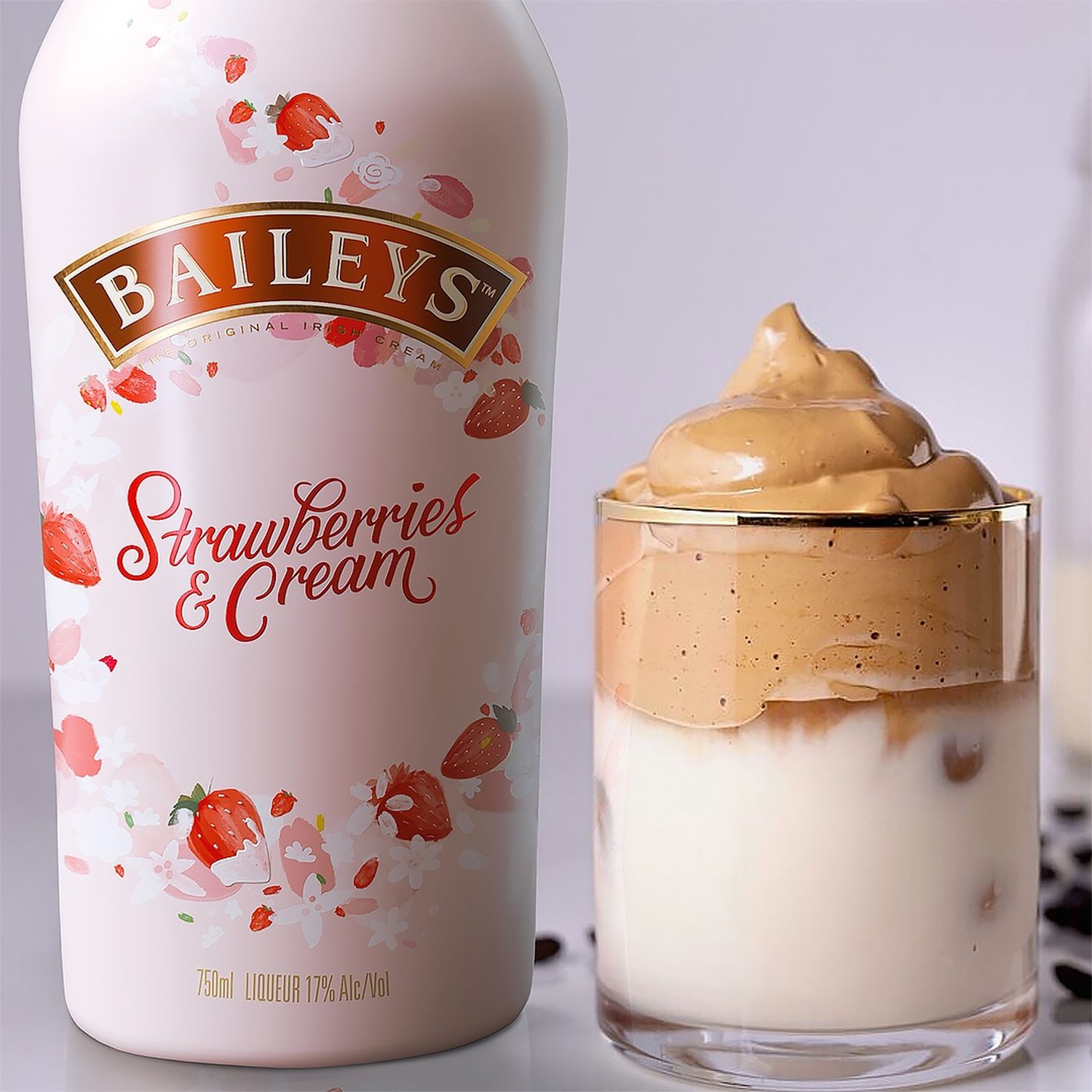 Baileys Strawberry And Cream 70cl image number null
