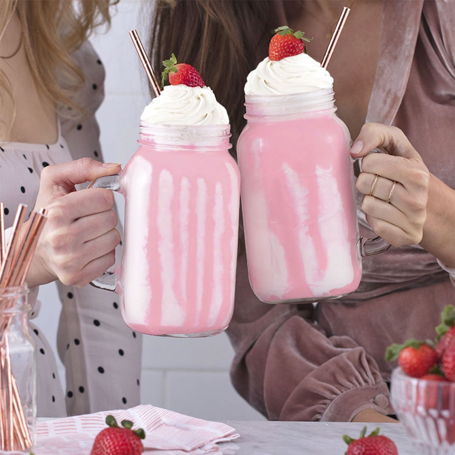 Baileys Strawberry And Cream 70cl image number null