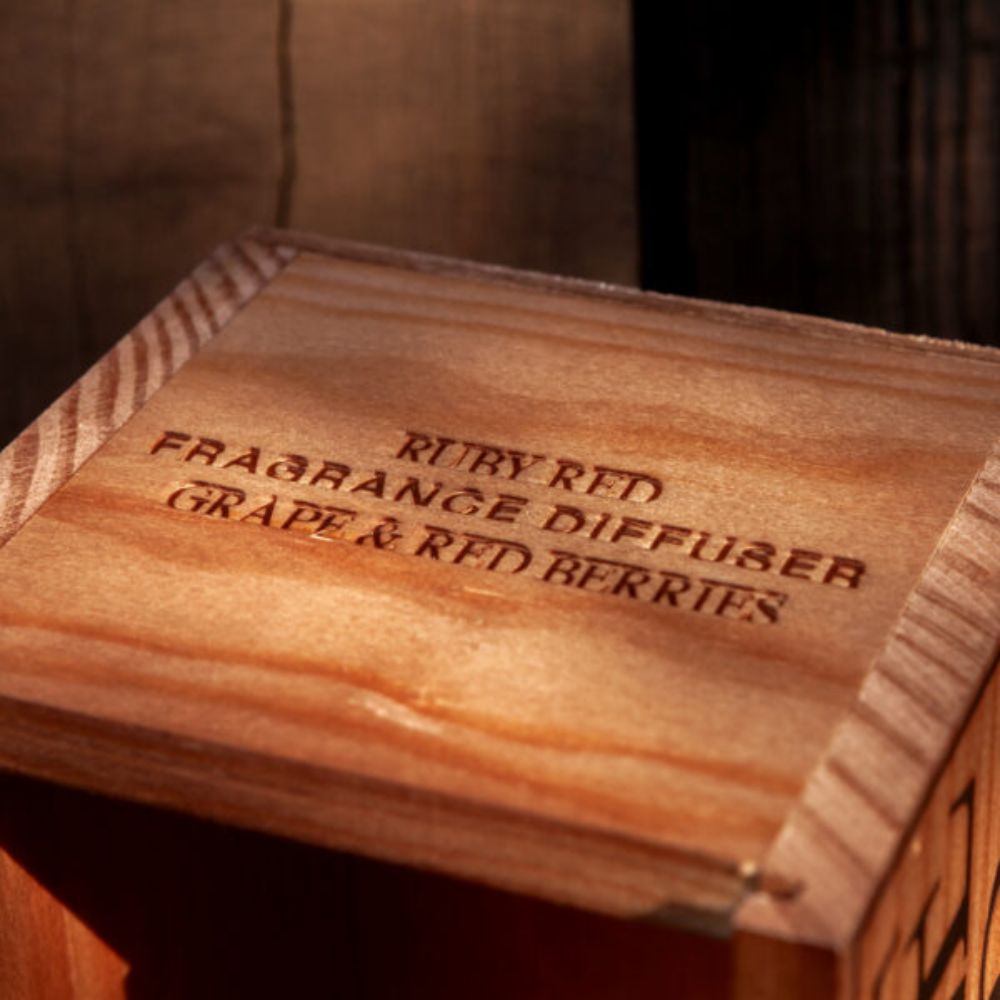 Portus Cale Ruby Red Fragrance Diffuser 250ml image number null