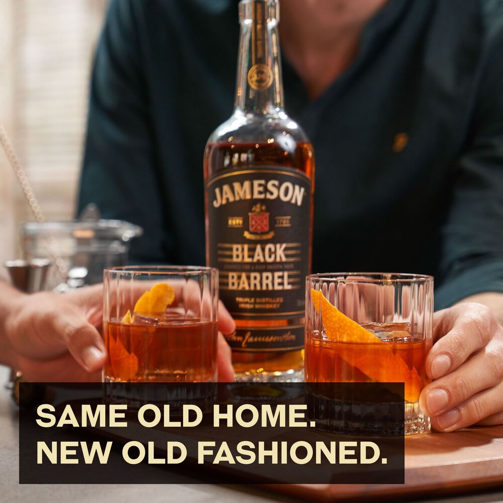 Black Barrel Irish Whiskey 1L image number null